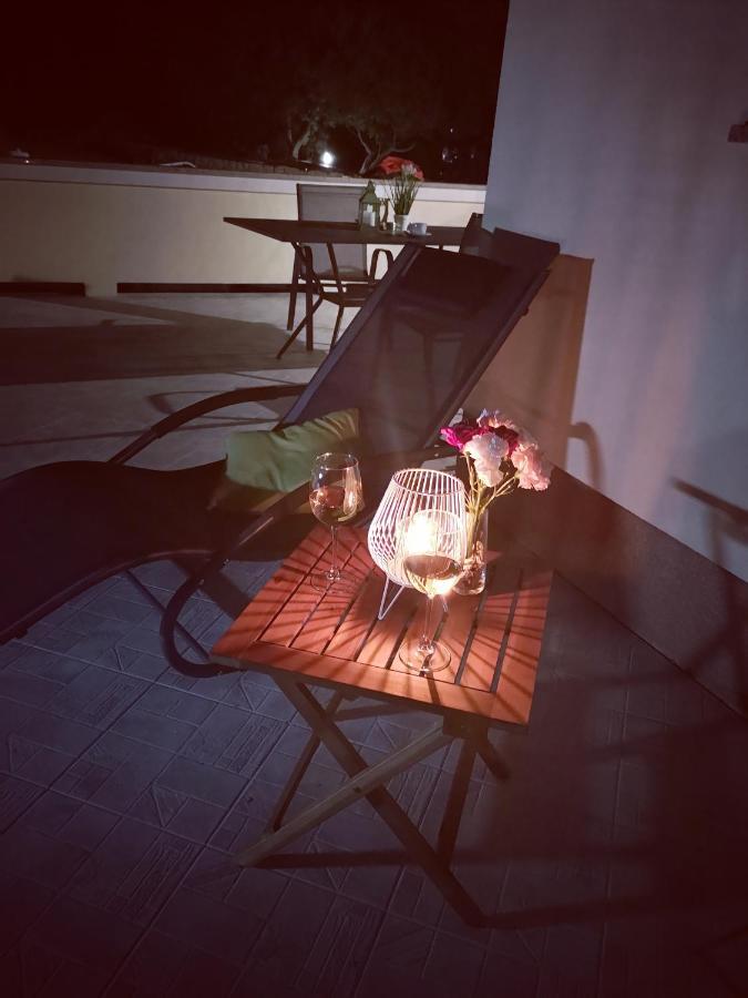 Apartmani "Sandro" Gonar Rab Town Exteriér fotografie