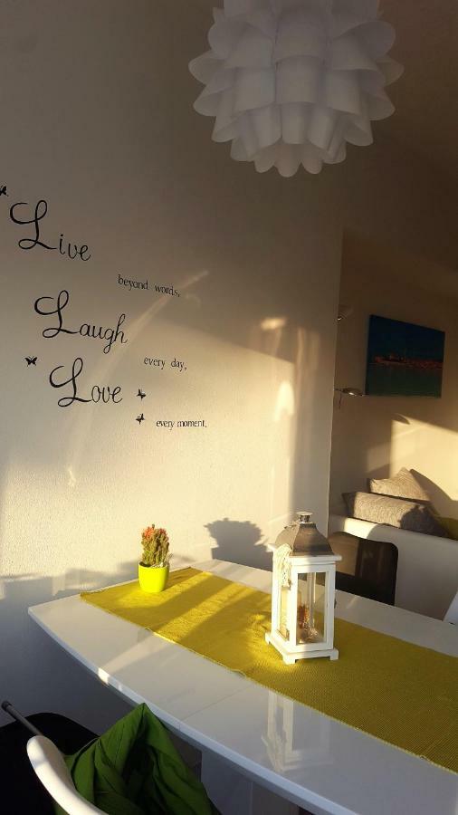 Apartmani "Sandro" Gonar Rab Town Exteriér fotografie