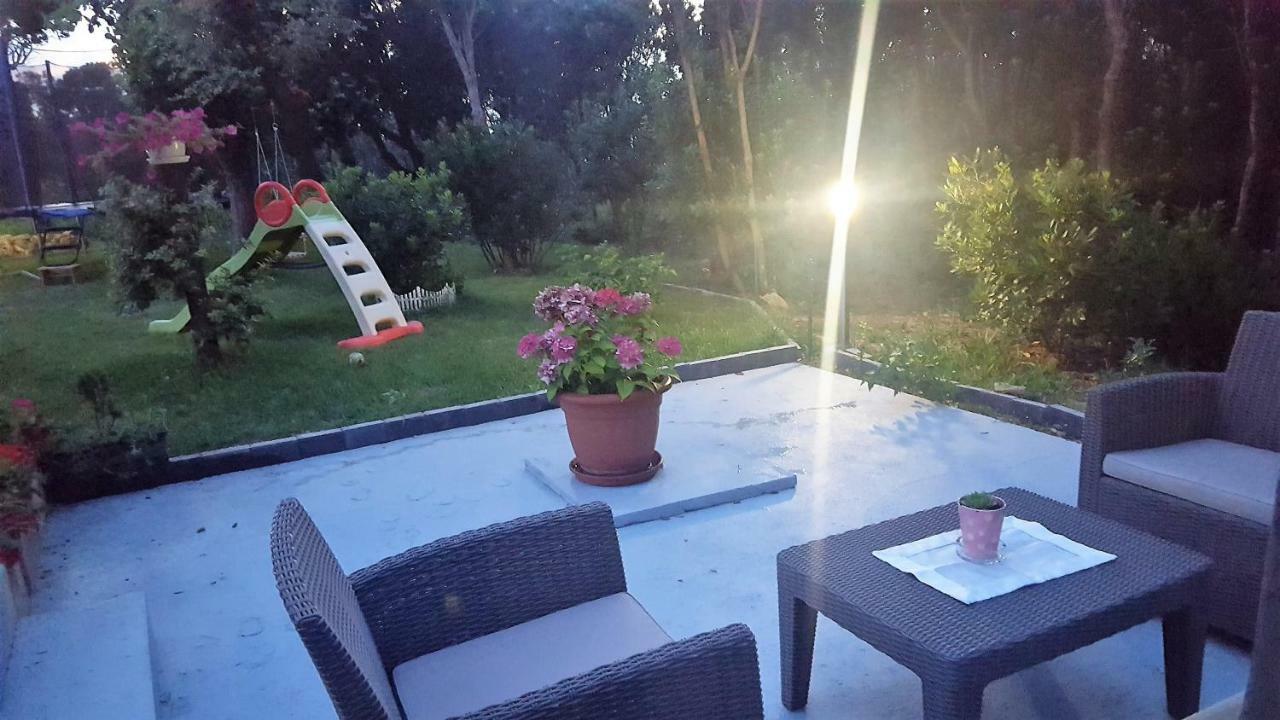 Apartmani "Sandro" Gonar Rab Town Exteriér fotografie