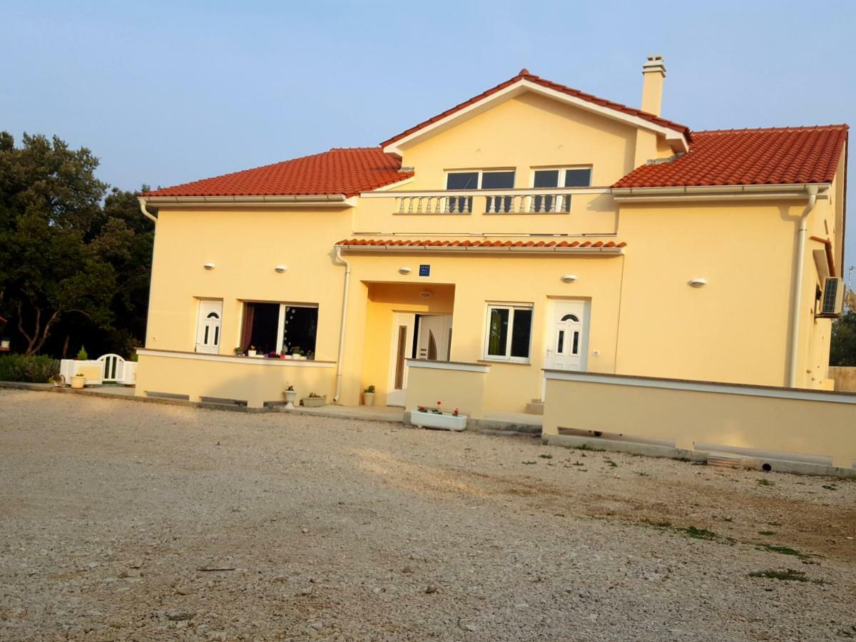 Apartmani "Sandro" Gonar Rab Town Exteriér fotografie