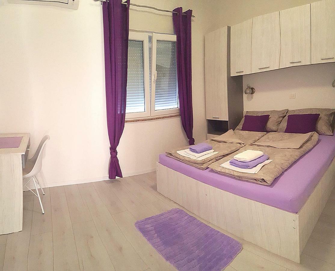 Apartmani "Sandro" Gonar Rab Town Exteriér fotografie