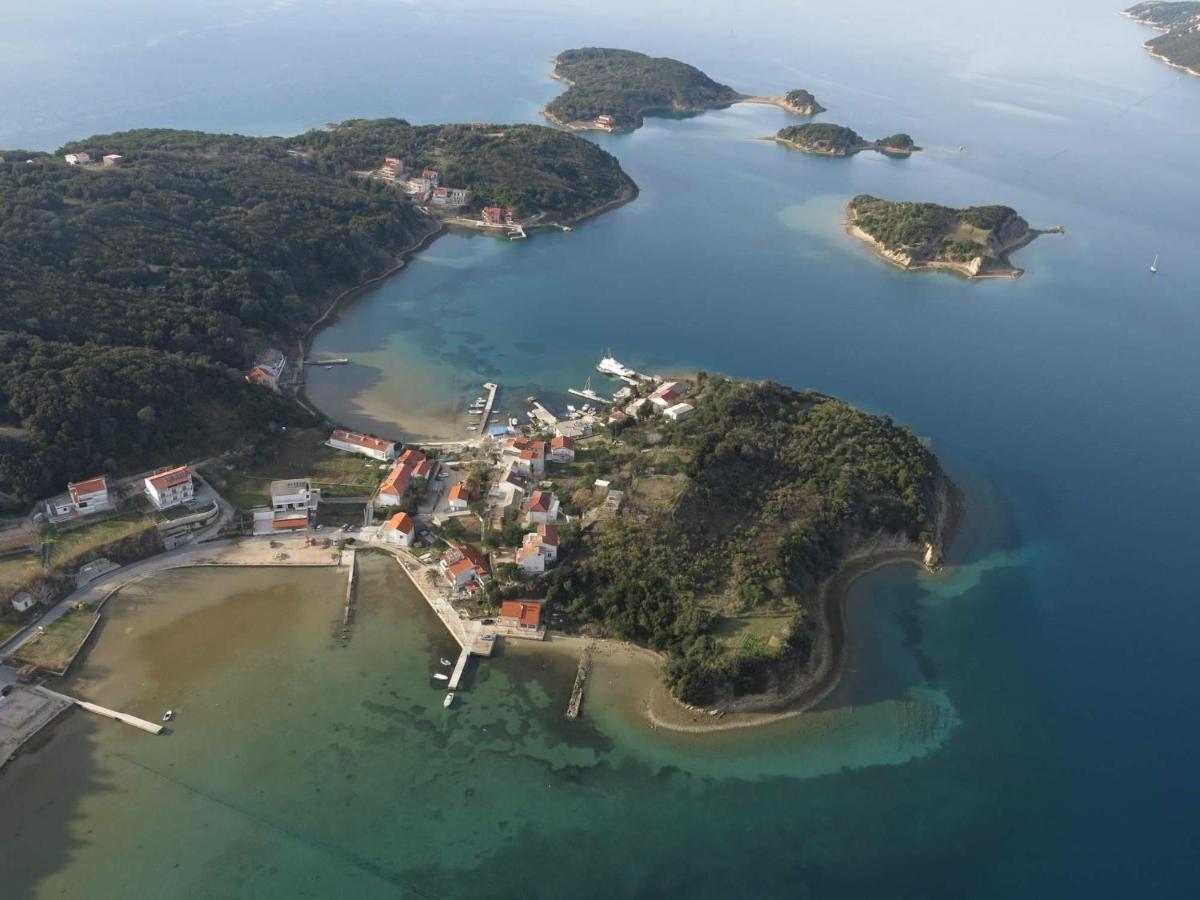 Apartmani "Sandro" Gonar Rab Town Exteriér fotografie